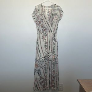 Cream patterned maxi dress! Never been worn!